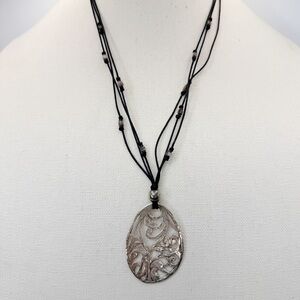 Silpada Silver Oval Scrollwork Filigree Pendant 3 Strand Necklace Retired